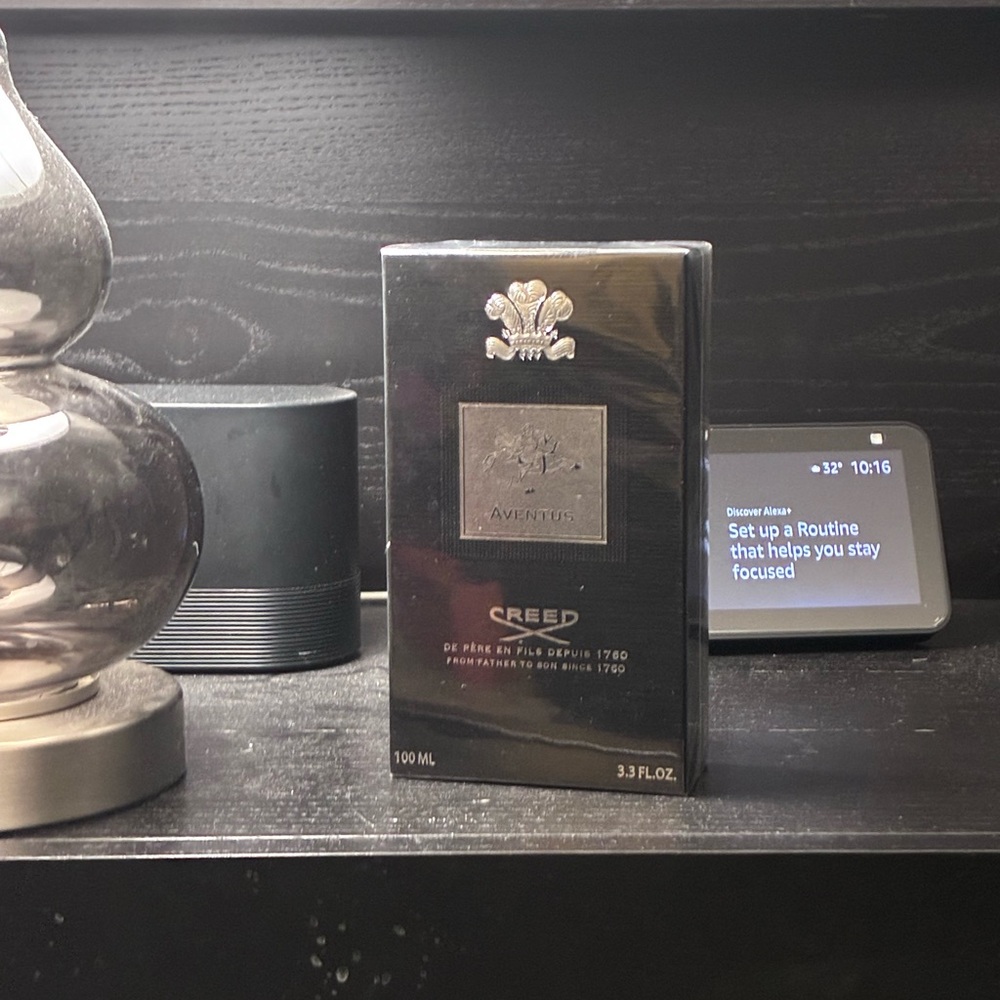 Creed Aventus Eau de Parfum - Elegant Black